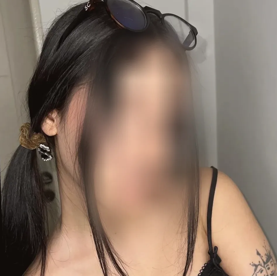 Antonia, 22