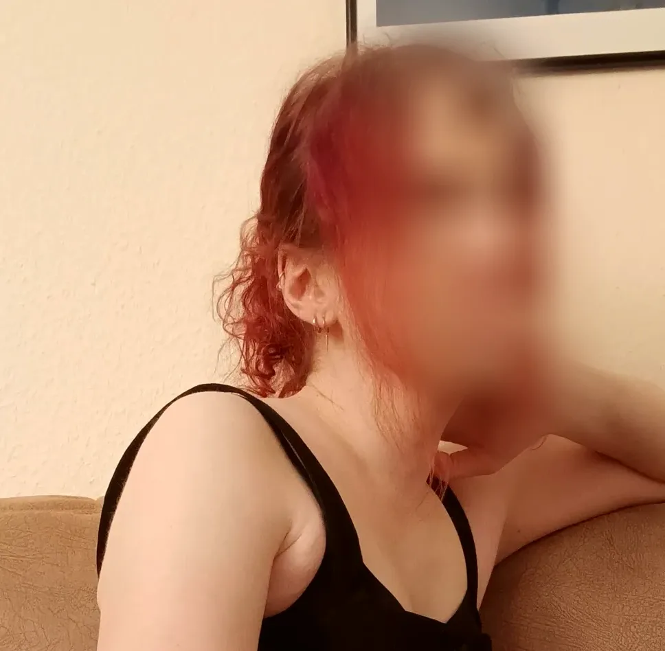 Fatma, 37