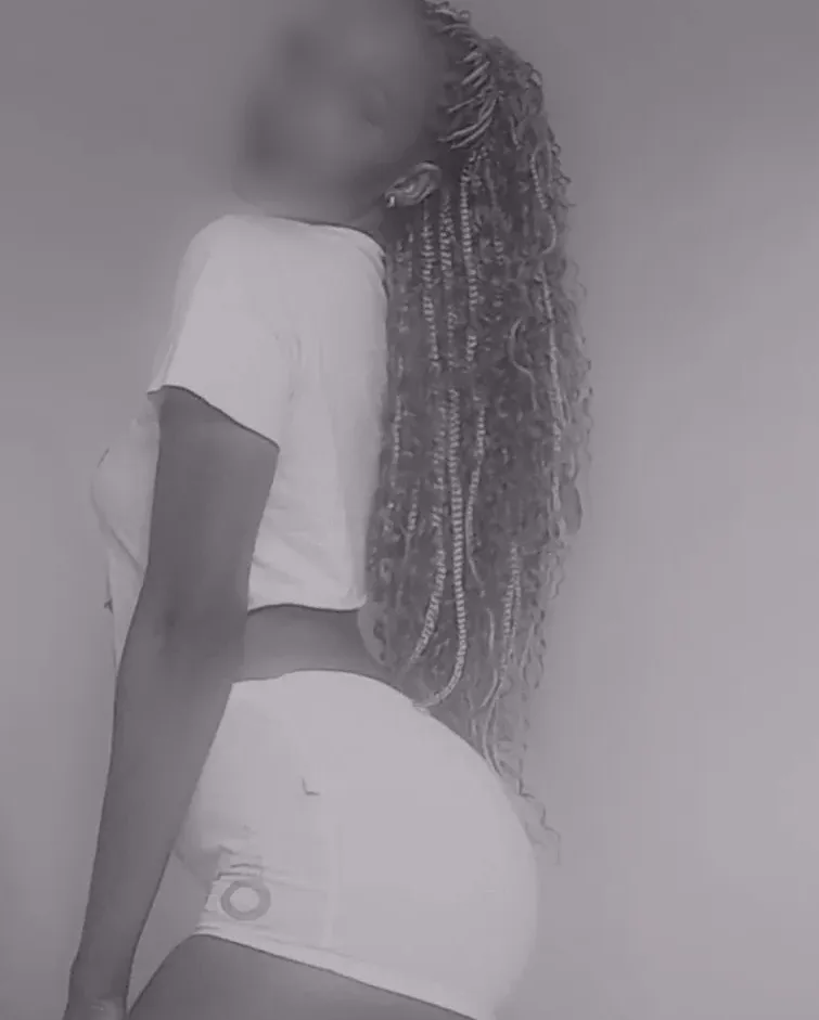 Jette, 28