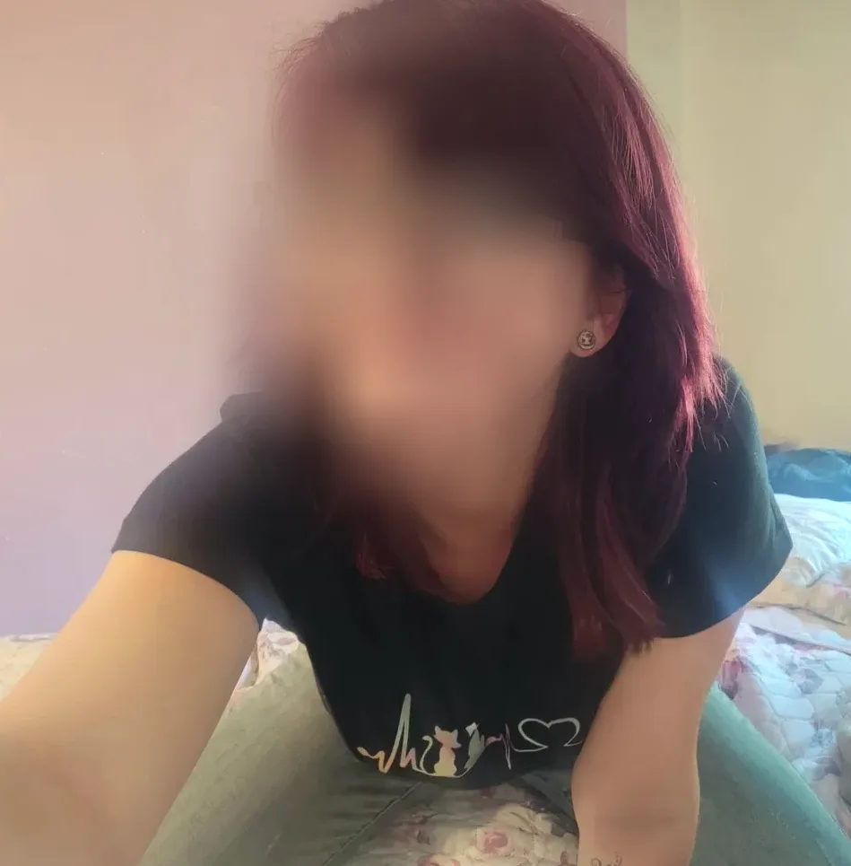 Katrin, 21